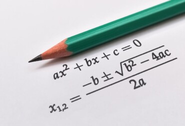 which point is an x-intercept of the quadratic function f(x) = (x – 4)(x + 2)?