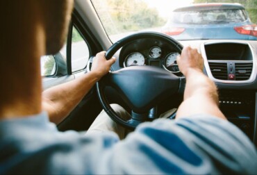 how can you successfully multitask while driving a vehicle