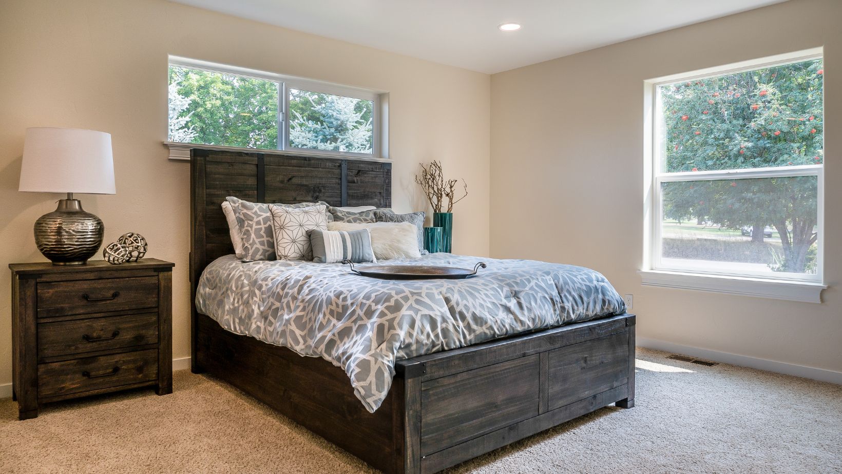 How to Choose a Full Size Bed Frame With Headboard The Hake