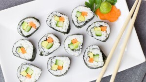 ikan mentah yang dijadikan bahan masakan sushi dinamakan
